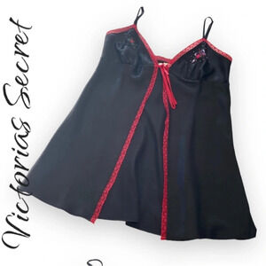 EUC Womens Victoria Secrets nightie​